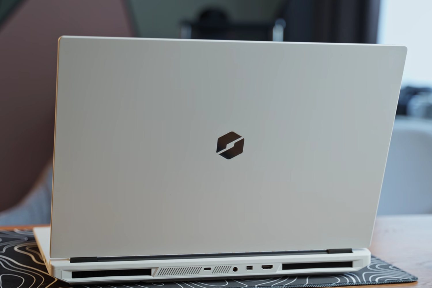 Mechrevo Canglong 18 Pro: самый доступный 18-дюймовый игровой ноутбук с RTX 5070